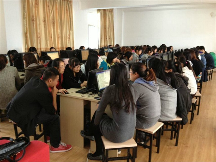 星空体育app下载