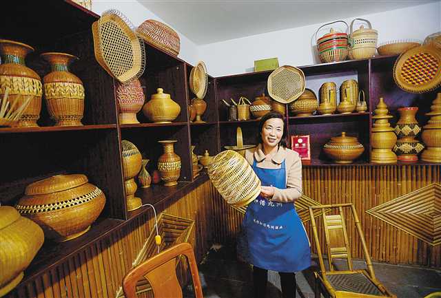 “星空体育APP网站”
昨晚 彩民112元拿下双色球1711万 投注站详细所在在这(图1) 星空体育APP网站