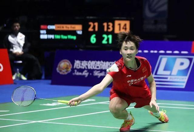 
羽毛球赛季最精彩球员 2019年 雅思集齐3个1000赛冠军：星空体育APP网站(图2)