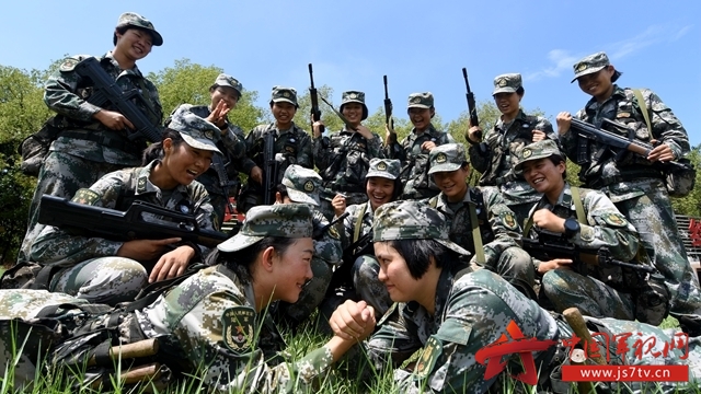 星空体育APP:国际冠军杯足球直播地址前瞻:佛罗伦萨VS本菲卡直播本菲卡客场有望拿分(图4) 星空体育APP网站